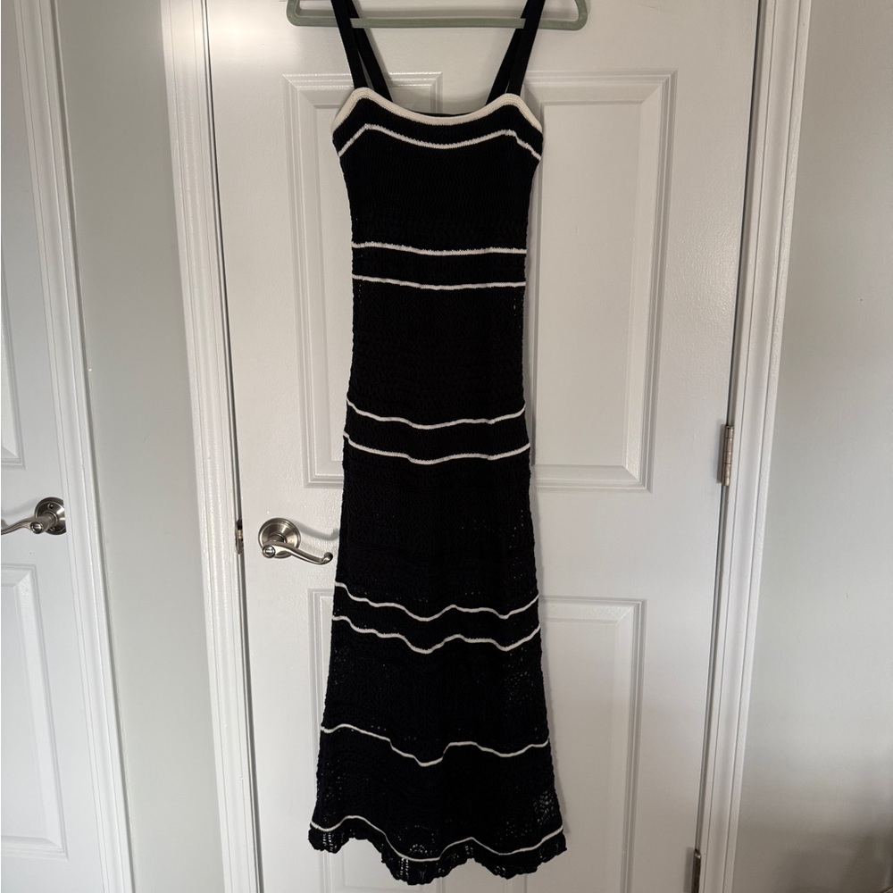Abercrombie & Fitch Black and White Maxi Dress - Picture 2 of 8